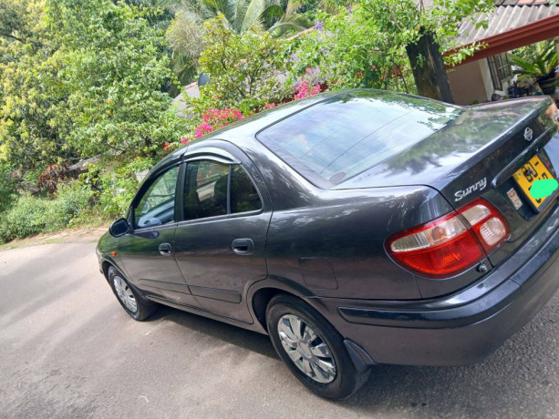 nissan-sunny-n16-big-2
