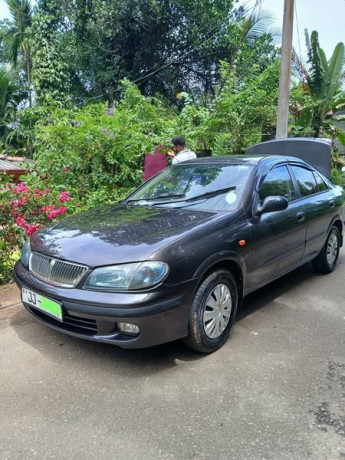 nissan-sunny-n16-big-0