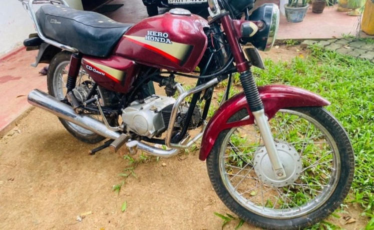 hero-honda-cd-dawn-big-2