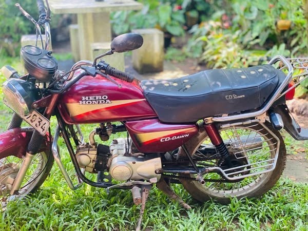 hero-honda-cd-dawn-big-1