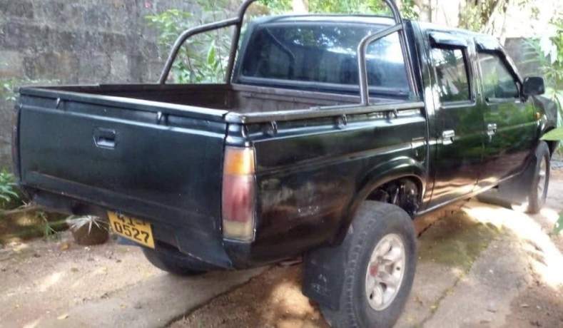 nissan-datsun-td27-big-1