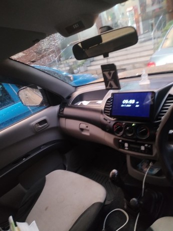 mitsubishi-l200-2011-big-1