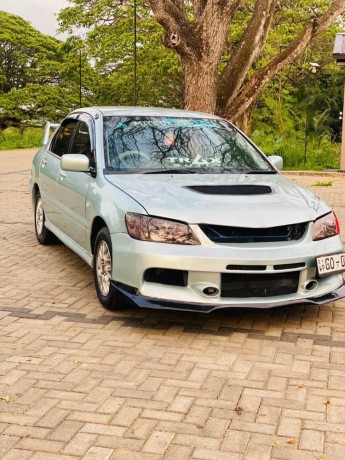 mitsubishi-lancer-cs1-efi-big-10