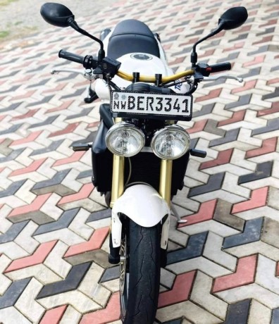 triumph-675cc-big-0