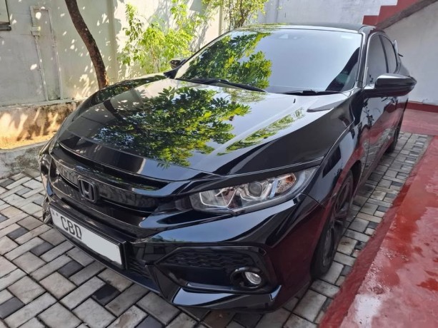honda-civic-sr-big-1