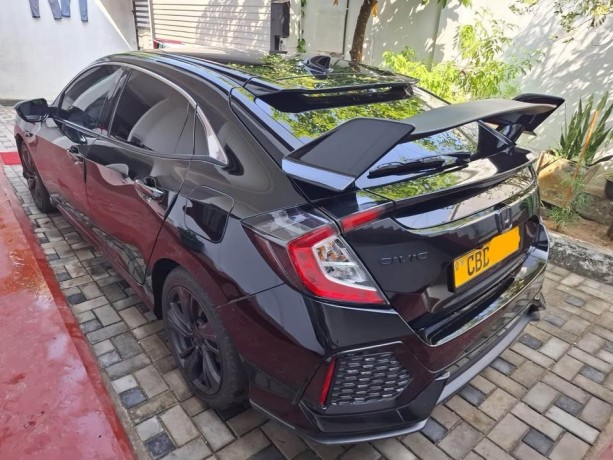 honda-civic-sr-big-3