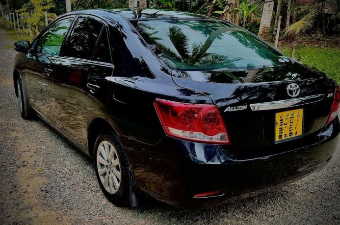 toyota-allion-260-big-3