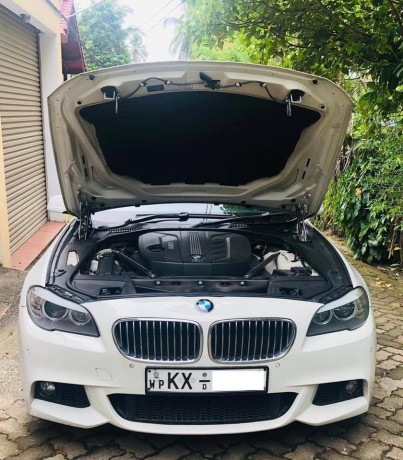 bmw-520d-big-0