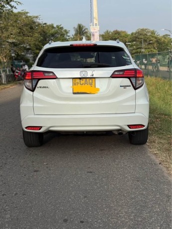 honda-vezel-z-orange-pack-2016-big-1