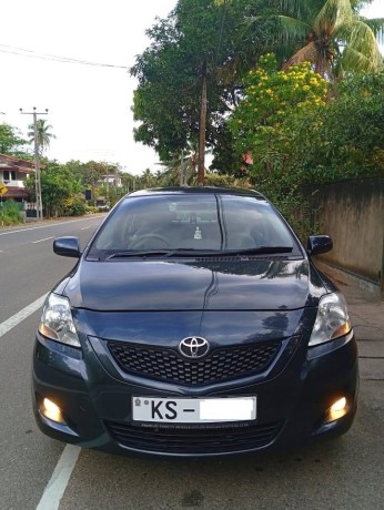 toyota-yaris-big-0