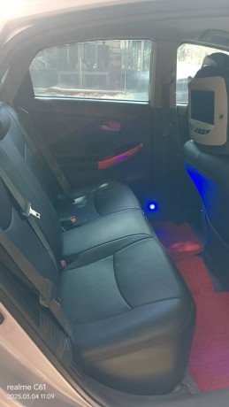 toyota-prius-big-2