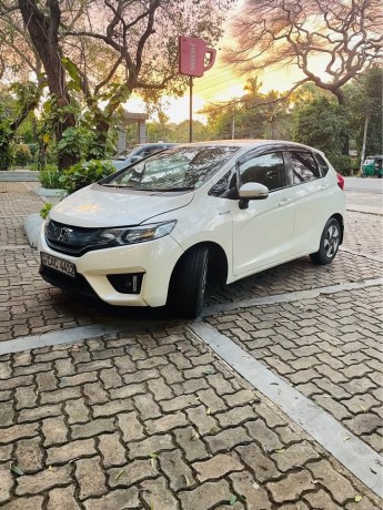 honda-fit-gp-5-big-2