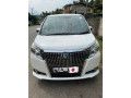 toyota-esquire-small-0