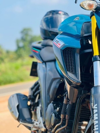 yamaha-fz-n-250-big-1