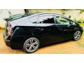 toyota-prius-g-grade-small-3