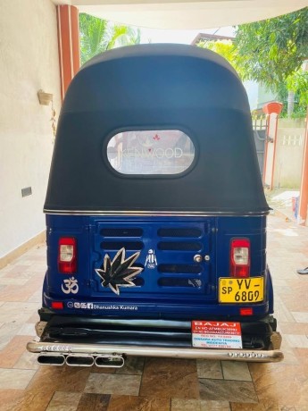 bajaj-three-weel-big-4