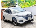 honda-vezel-led-rs-sensing-small-0