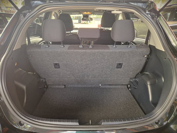 toyota-vitz-ksp-130-big-5