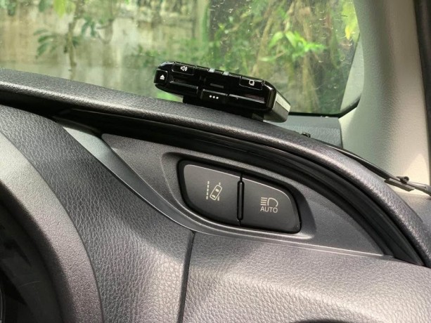 toyota-vitz-2018-big-3