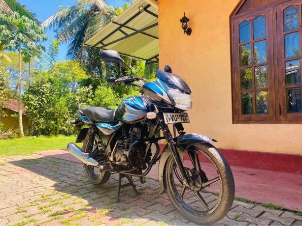 bajaj-discovery-big-1