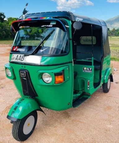 bajaj-re-big-0
