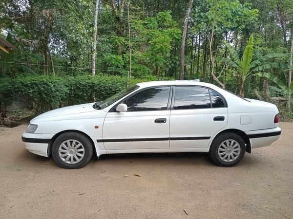 toyota-corona-at-190-big-0