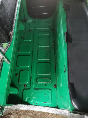bajaj-re-big-4