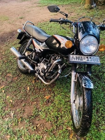 bajaj-boxer-big-1