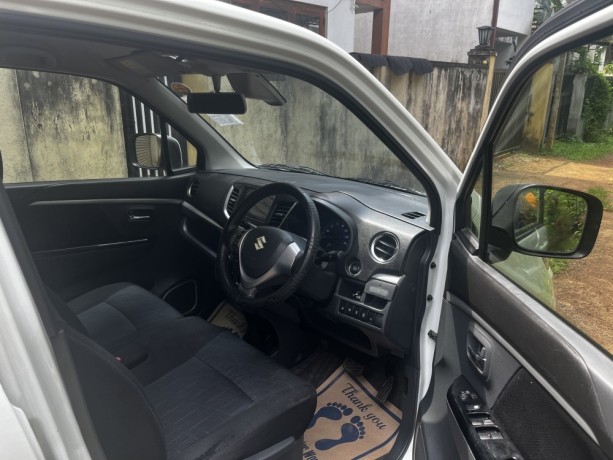 suzuki-wagon-r-stingray-20142015-big-2