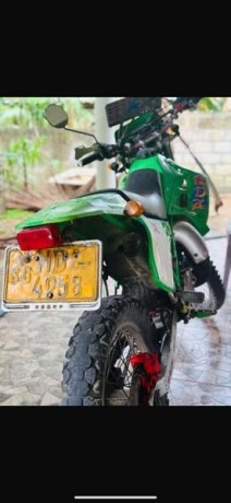 kawasaki-kdx-125-big-0