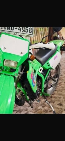 kawasaki-kdx-125-big-1