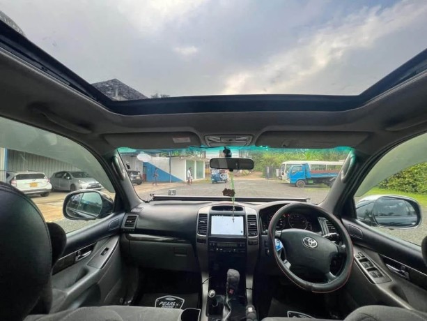 toyota-land-cruiser-prado-120-big-2