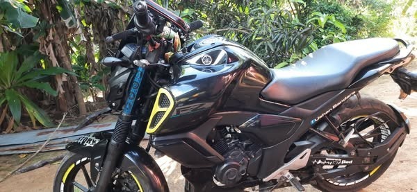 yamaha-fz-big-0