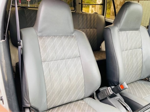 toyota-corolla-dx-wagon-big-5