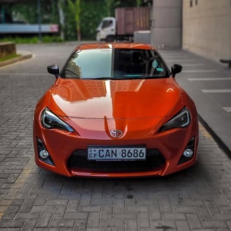 toyota-gt86-2013-big-0