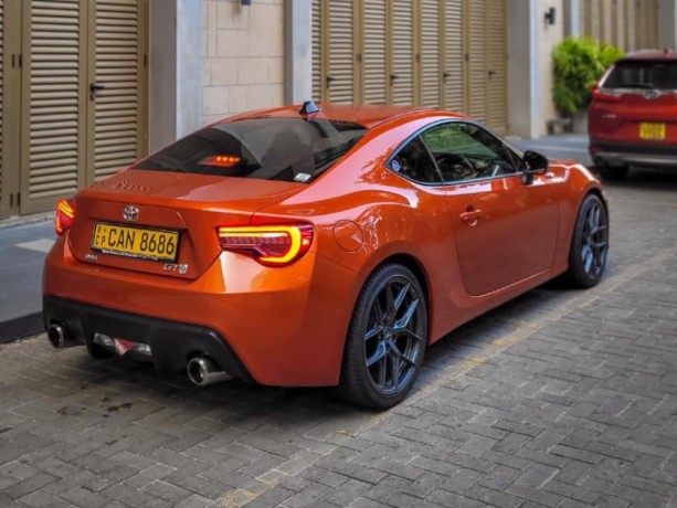 toyota-gt86-2013-big-3