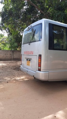 nissan-civilion-big-3