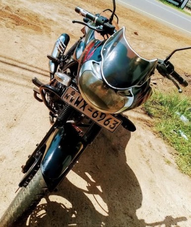 bajaj-discovery-150-big-0