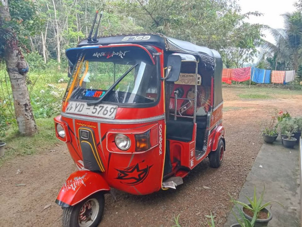 bajaj-re-big-2