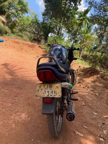 bajaj-caliber-big-1