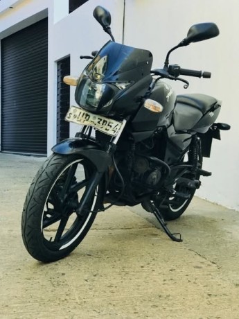 pulsar-200cc-big-2