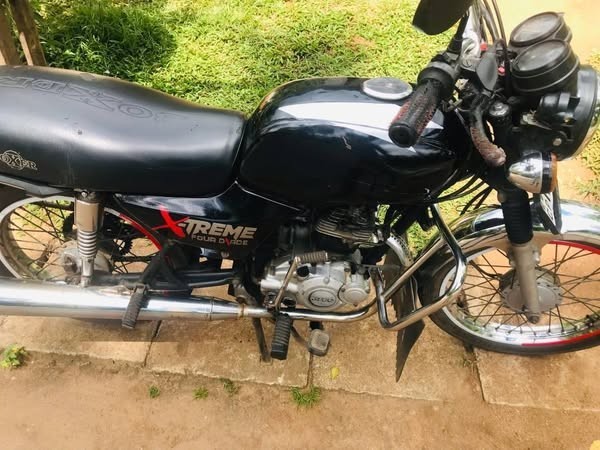 bajaj-boxcer-big-0