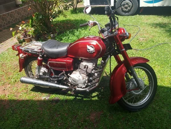 honda-cd-125-twin-big-2