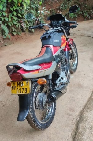 hero-honda-cbz-150cc-big-1