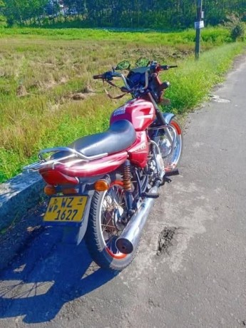bajaj-ct100-big-1