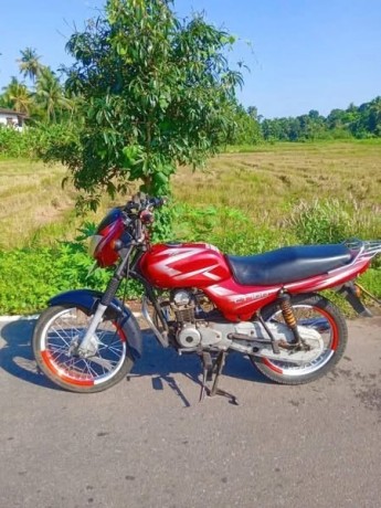 bajaj-ct100-big-3