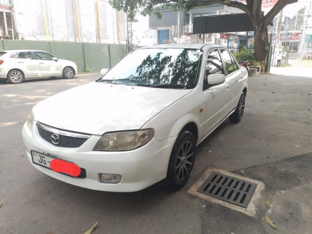 mazda-familiar-big-0