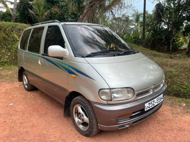 nissan-serena-big-2