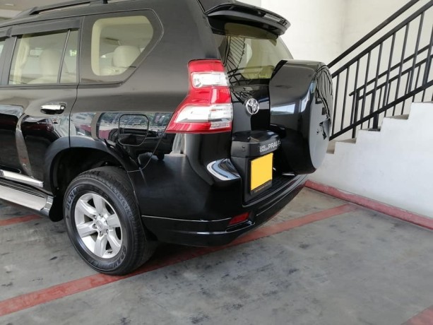 prado-2015-diesel-big-8
