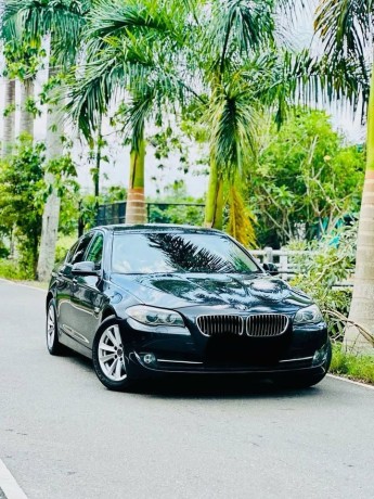 bmw-520d-big-0